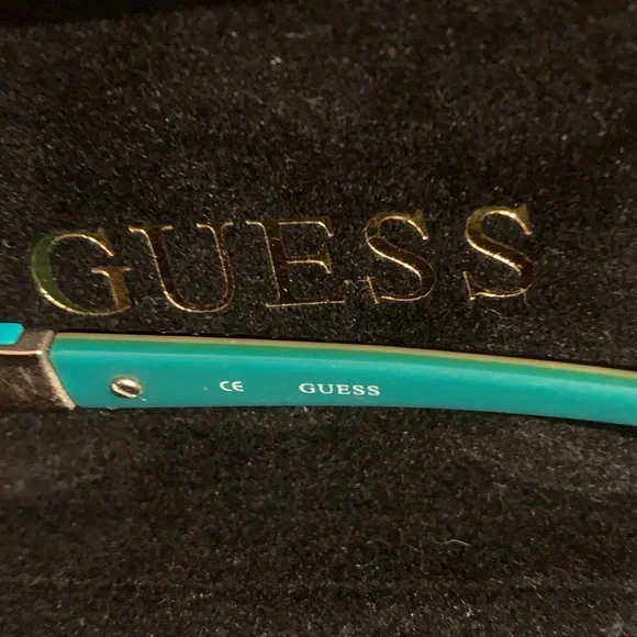 Guess USA spectacles almost new - Picture 4 of 4